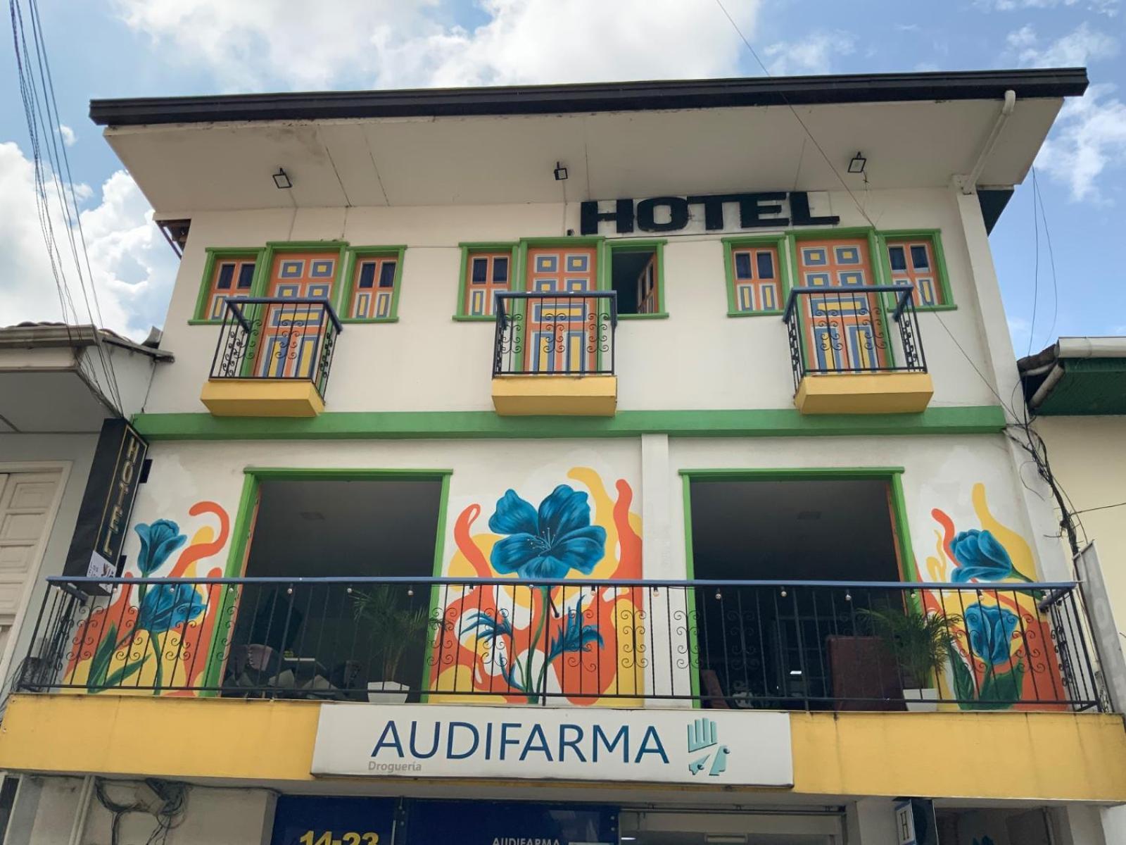 Hotel Las Flores سانتا روزا دي كابال المظهر الخارجي الصورة